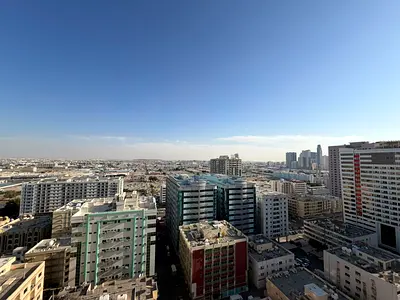 Free parking + security deposit cheque (not cashed). Beautiful 2-bedroom apartment with living room and balcony in one of the finest towers in Sharjah