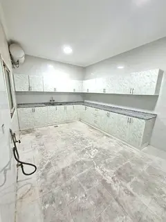 Huge Studio | Separate Kitchen | with Balcony | Split AC | Family Bldg | Prime Location | Ready to M