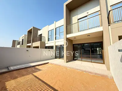LAKE-FACING | VASTU COMPLIANT | BELOW COST DEAL | LA VIOLETA 2