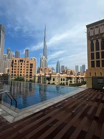 Spacious 1-BHK Apartment with Balcony & Amenities in Bellevue Tower 1