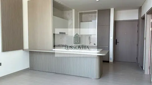 Private Jacuzzi | Prime Location | High Floor