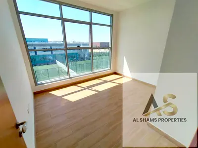 Like brand new | close to school zone | balcony | wardrobes | Covered Parking