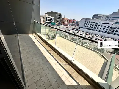 Huge Apartment With Kitchen Appliances & All Facilities