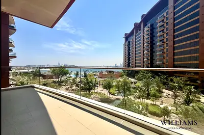 Available now | Unfurnished | Sea view