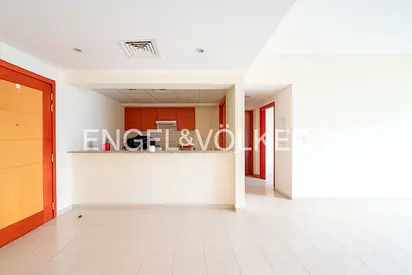 Vacant l Unfurnished l Swimming Pool View