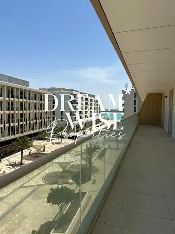 Huge Balcony | Beach Access | Spacious Apt