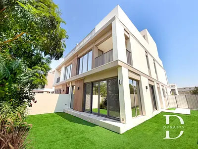 Exclusive | Prime Location | Vacant | Landscaped