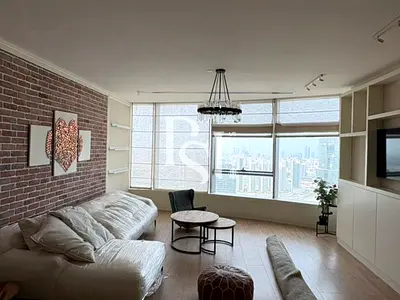 High Floor | Upgraded Unit | Furnished