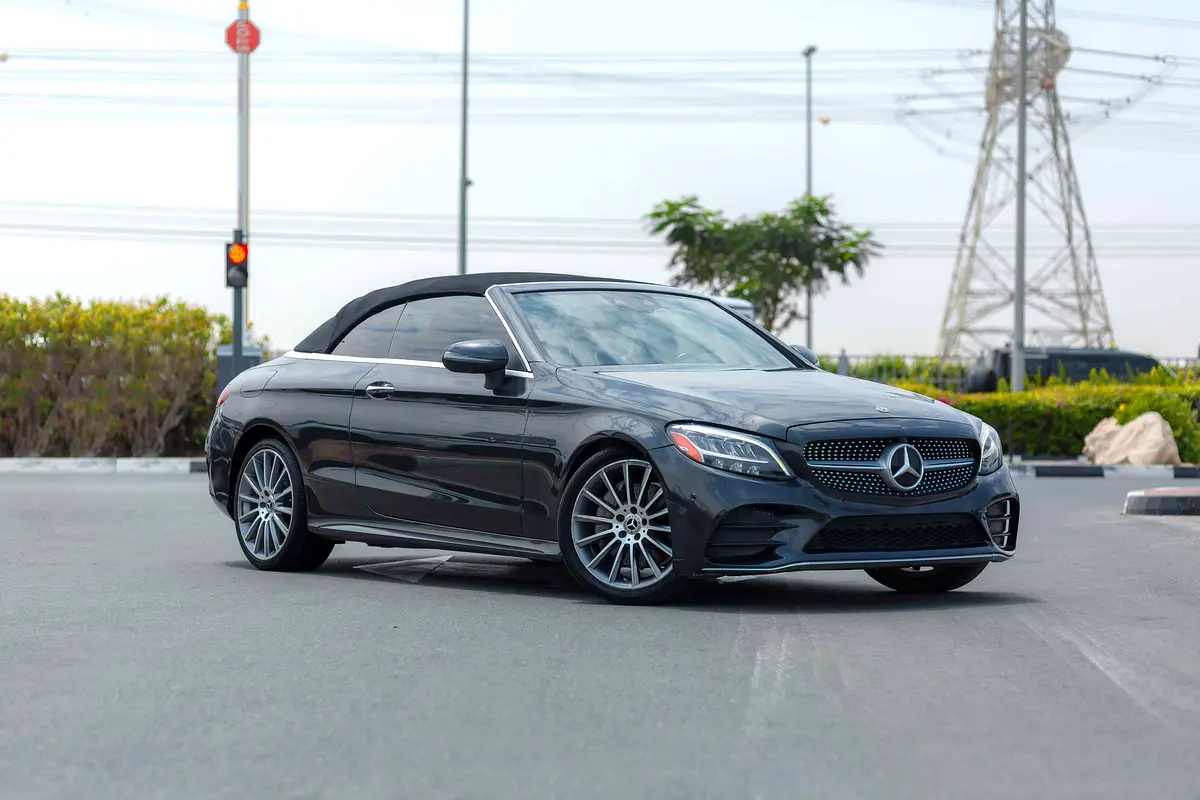 Mercedes-Benz C-Class 2019 — photo 1 of 20