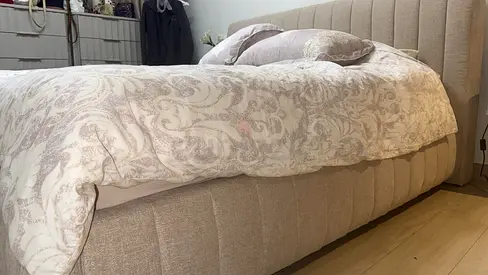 King Bed 180cm x 200cm - Homecenter Mona Collection