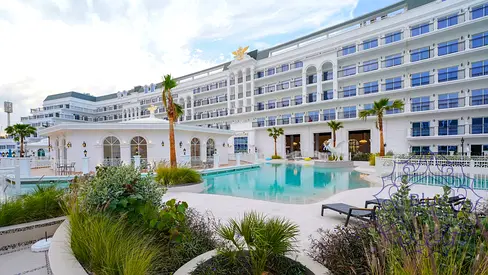 Ultra Luxury 1BR | Open Kitchen | Boulevard View | Wellness Resort Living | Arjan