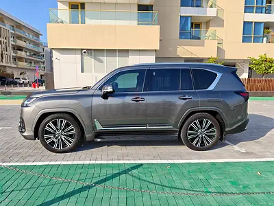 Lexus LX 700h Signature 2025 - GCC Specs - Brand New