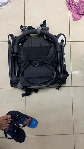 Compact foldable stroller (used) - easy to carry