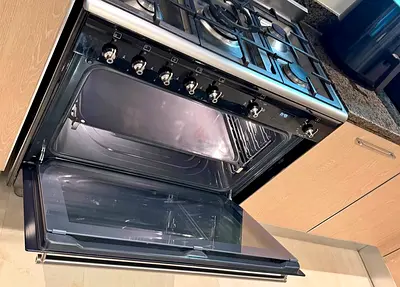 Smeg Gas Electric Combination Cooking Range
