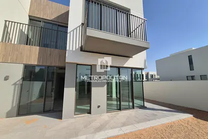 Rare Corner Unit | Single Row | Ready to Move in