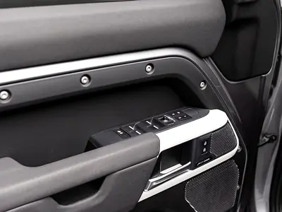 Land Rover Defender 110 SE P400, миниатюра 19