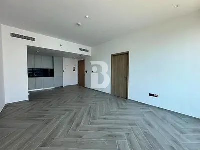 Mid floor | Brand new | Vacant
