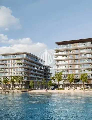 Enjoy peace and tranquility on the beachfront at Ajmal Makan complex