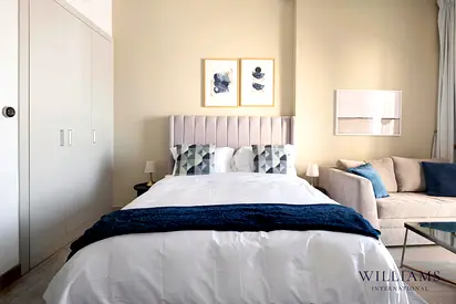 FURNISHED | MARINA SKYLINE VIEW | SPACIOUS |VACANT
