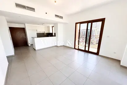 Open View l Vacant l Corner Unit Apartment