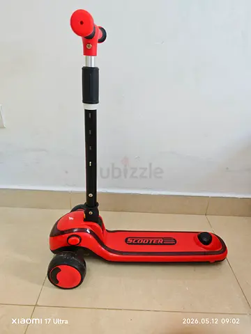 Red 3-Wheel Kids Scooter - Adjustable Handle, Good Condition