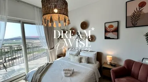 Elegant Studio | Furnished | Canal View