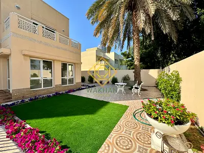 Community/Lake View | Private Pool | Spacious