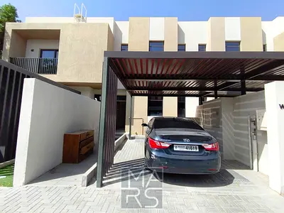 High ROI Investment | 2BR Townhouse + Maid’s Room | Prime Location