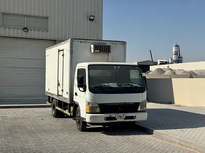 Mitsubishi Canter 2011 - 3 Ton Chiller Truck