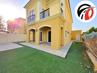 STAND-ALONE LARGE PLOT VILLA VACANT PRIME LOCATION