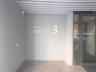 STUNNING WATERFRONT LIVING | 1 MONTH FREE RENT | SPACIOUS 2-BEDROOM APARTMENT