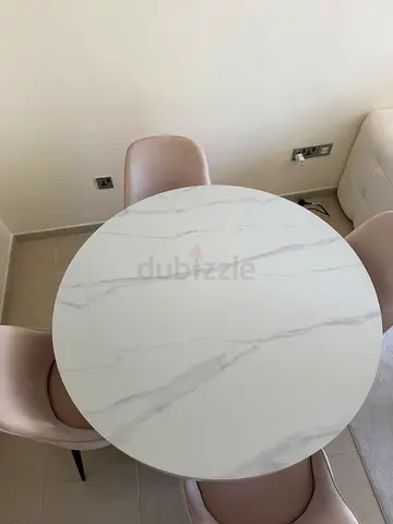 Round marble-effect dining table with 4 chairs - compact set