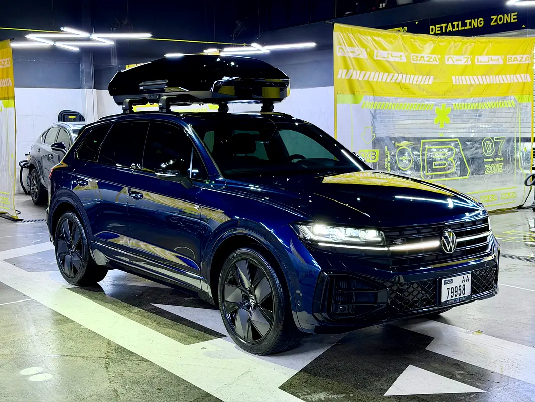 Volkswagen Touareg 2024 — photo 1 of 8