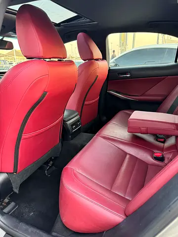 2015 Lexus IS-SERIES — миниатюра 17