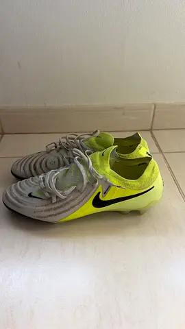 Phantom GX Elite US 10.5 EU 44.5