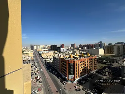 أفخم وأرقى 2BR + صالة للإيجار السنوي في أبراج الخور الراشدية | تشطيب شخصي فاخر | مساحة 1480 قدم | 4 حمامات + غرفة خادمة | إطلالة مفتوحة