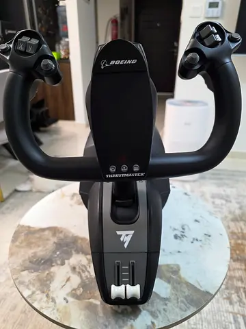 Thrustmaster TCA YOKE Boeing Edition