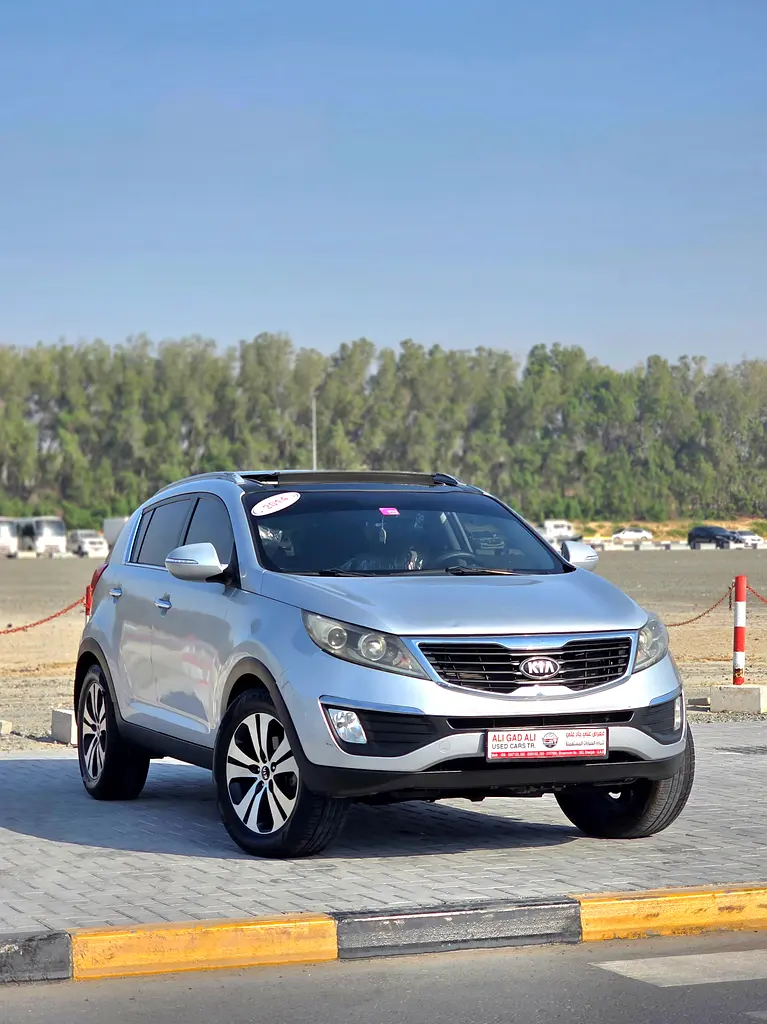 Kia Sportage 2014 — photo 1 of 20