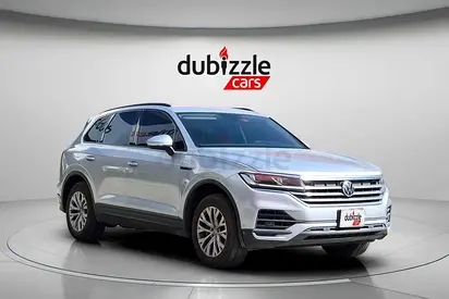 AED 1246/month | 2021 Volkswagen Touareg  | GCC Specs | Ref#463689