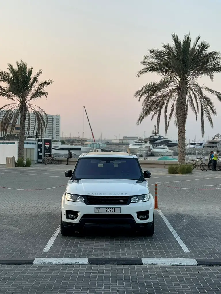 Land Rover Range Rover Sport 2016 — photo 1 of 8