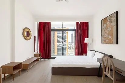 Burj Khalifa View |Beautifully Designed| Furnished