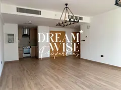 Elegant 1BR | Vibrant Apartment | Prime Area