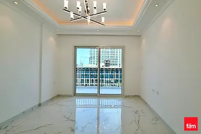 Brand New | Fitted Kitchen | Open View