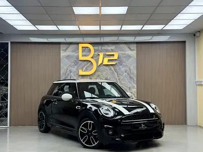 2021 MINI Cooper John Cooper Works GCC Specs - Pristine Condition