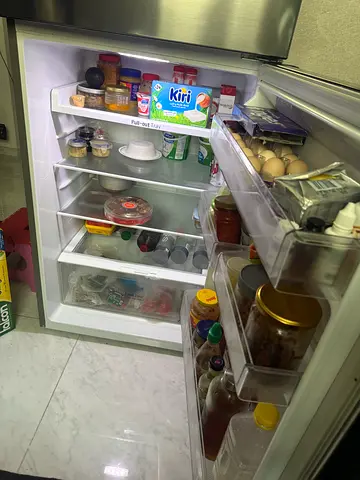 LG Smart Inverter Refrigerator with Top Freezer – Excellent Condition