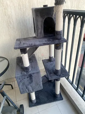 180cm multi-level cat tree with scratching posts and condo - good used condition