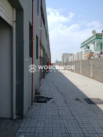 Spacious 1700 SQFT Warehouse | Ideal for Storage & Business Jurf Industrial Area 1 Ajman