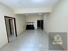 SPACIOUS 2BHK WITH BALCONY CLOSE DAY TO DAY AVAILABLE FOR FAMILY