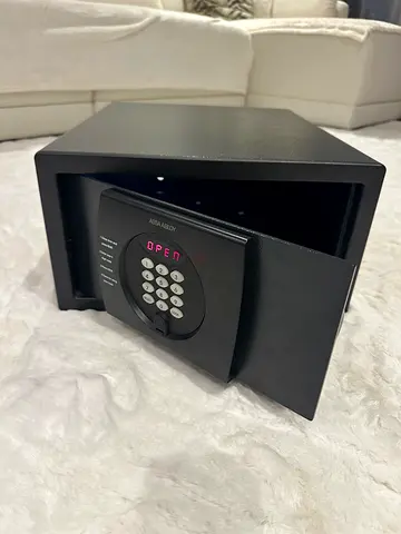 Electronic Safe box  with Digital Keypad brand new condition