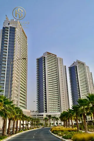 Furnished Studio Carson I Prime Location I High Floor